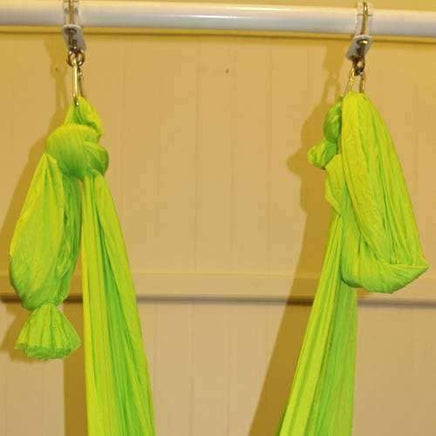 Large Green Nylon Wrap Swing (Green) (450x250cm)