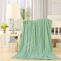 bed-throw-blankets-green